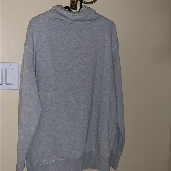 Grey sweater - Picture 3 of 3